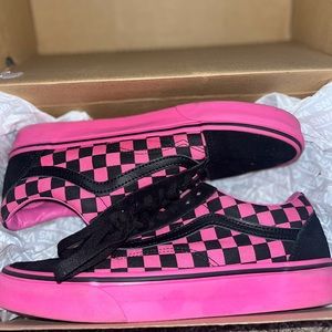 Vans Old Skool Pink and Black Checkerboard. Size 8.5 Mens